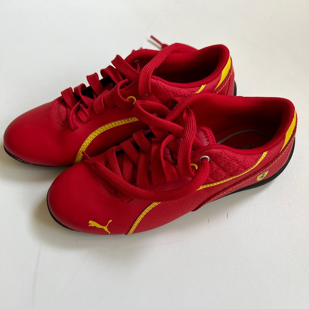 Puma Ferrari kid shoes